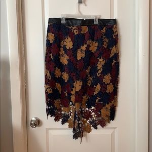 Lace pencil skirt